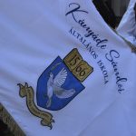 A névadó alkalmából került bemutatásra az iskola új címere és zászlaja A névadó alkalmából került bemutatásra és megáldásra a nagygalambfalvi iskola új címere és zászlaja.