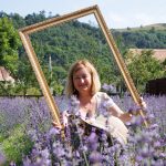 Miklósi Ildikó: “Az ember egy kicsit megnyugszik, belesimul a sorsba és azt érzi, hogy biztosan jó úton jár.” Miklósi Ildikó: “Az ember egy kicsit megnyugszik, belesimul a sorsba és azt érzi, hogy biztosan jó úton jár.”