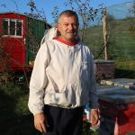 Ketesdi Albert: “Aki elkezd méhészkedni, abból többet ember nem lesz, csak méhész” Ketesdi Albert méhész Nagygalambfalva